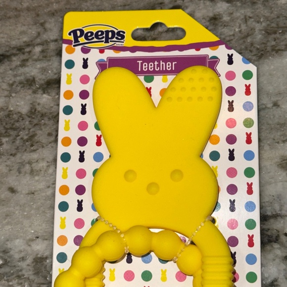 PEEPS Baby Bunny Rabbit YELLOW Set Includes Baby Bib and Teether NEW - Picture 6 of 6